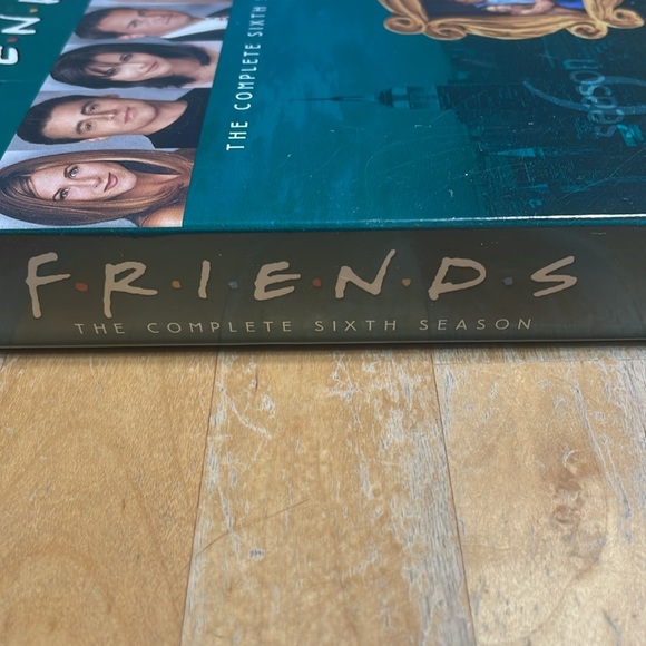 New in package Friends season 6 dvd box set - Picture 3 of 3